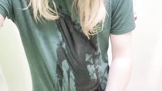 Super-fucking-hot Ladyboy Urinate Compilation