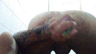 Chica trans bum peludo rectal extremo con vegetales