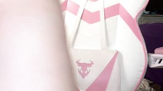 trans chick Gracie Jane romps & creampies a fleshlight leaving it cascading out spunk