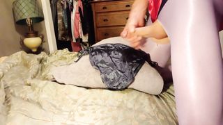 I am so Wild, I masterubate and jism PROMPT nylon latex lycra