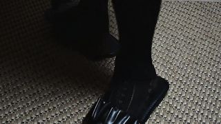 Onanism near a super-steamy radiator. My sissy's fast jizm