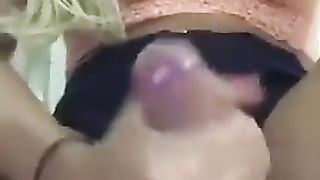 Shemale strokes and ejaculates a plenty of of jizz