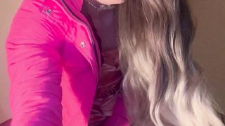 Jess silk rides dildo