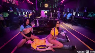 Trans Avery Lust sucking during esports