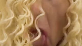 YuliyaW crossdresserdd