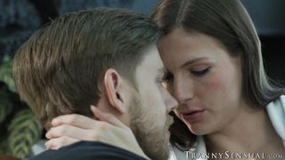 Hot babe Amanda Riley savors ANAL RAMMING from hunk Steve Ricks