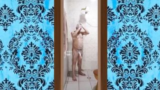 Meu Banho Gostoso Com o Pau Duro 001