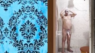 Meu Banho Gostoso Com o Pau Duro 002