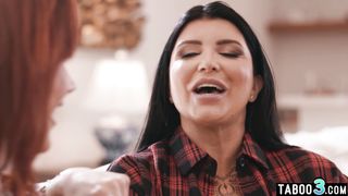 MILF waxing a car anda trannys big cock