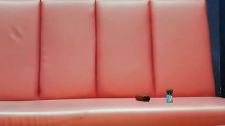 Deutsche Sissy im Pornokino in Kaiserslautern