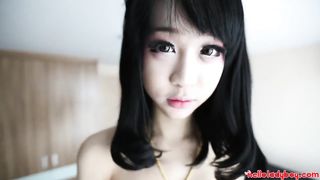 Hi t-girl - Thai she-male gets jaws and culo plowed by BWC