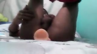 SHE-MALE SOLO ONANISM WITH FUCKTOYS - MY VERY FIRST MOVIE TSVIN