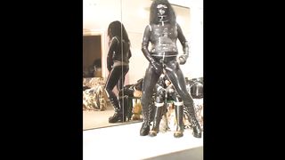 Roxina2006LatexDollMasturbaXL.WMV