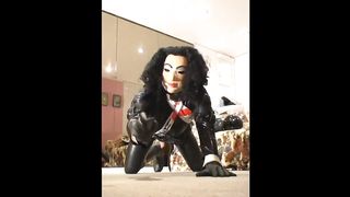 Roxina2005CopGurlShinyDress271005XXL.WMV