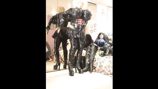 Roxina2006LatexDollHugeBoobs011106XL.WMV