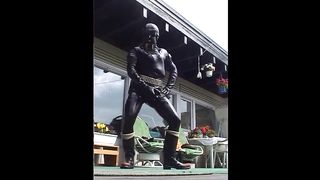 Roxina2003MachoGurlInRubber190603XXL.WMV