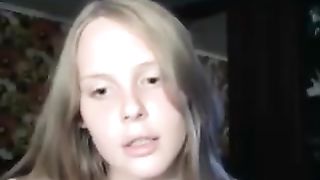 Ultra-Cute Kim Strikes The Boink Out of Her Pipe