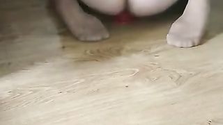 Crossdresser ClaudiaStarr takes her fake penis in butt