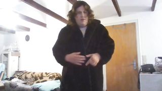 The faggot transvestite mare Sandra