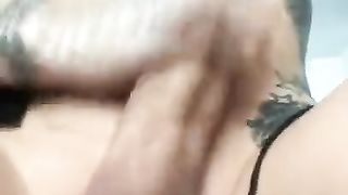 Trans Queen Cum-Shot.