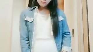 First-Timer Teenager Japanese She-Male Blows A Load In Glass