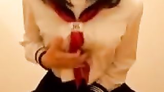 Inexperienced Japanese Trap Has Mighty Climax While Railing Fucktoy