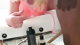 Video_20180818192907225_by_imovie.mp4