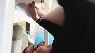 Mea Zen Free-For-All fap and gobbles her own jizm shot