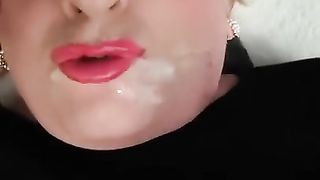 Mea Zen Free-For-All fap and gobbles her own jizm shot