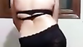 arab transgirl dance