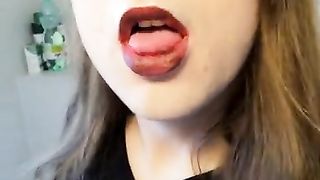 German Crossdresser Lip Liner enjoy