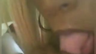 Snapchatting she-male gargling pecker from Dallas