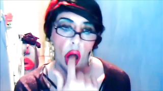 clara la trav de lyon fait la salope..quelle est bonne