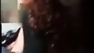 Travestita Italiana lo prende bene nel bootie