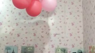 国产 精品 骚气人妖穿着网袜约炮男的JJ太大不敢让插只好相互打飞机