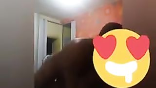 Enfiando a vara na cdzinha cadela