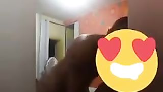 Enfiando a vara na cdzinha cadela