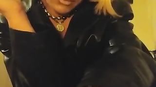 A tryst with Tina - She wants you.