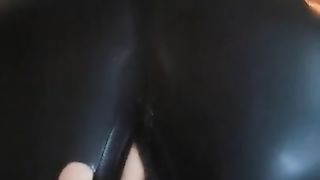 svenja showcases fuck-hole and is beeing fingerblasted