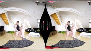 Pliable and Nailable T-Girl in VR