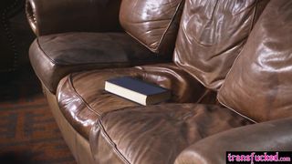 Horny tranny fucked her new boyfriend