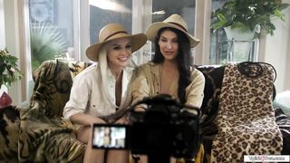 Latina tgirl Zariah Aura rimmed by bff