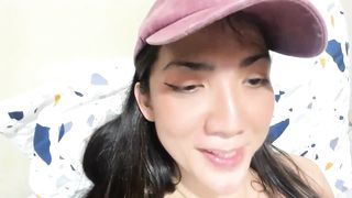 Well Hung Ladyboy Cumming