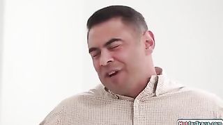 Stud is first-ever time topped by huge-boobed ladyboy wifey Ariel Demure (Draven Navarro, Lolly Dames)