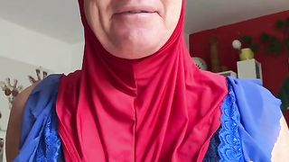 Fatima sucks and rides her Dildo