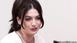 Ariel Demure starts fucking Megan Mistakes