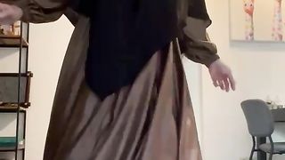 Fatima slut dancing