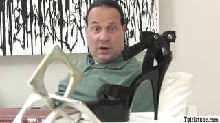 She-creature psychiatrist interviews her senior fellow patient about her past hook-up.After that,the fellow heads to her and he then gobbles and nails her arse.