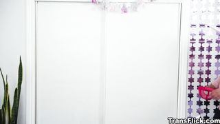 Michael DelRay and Avery Lusts cheeky makeout sesh inside the closet