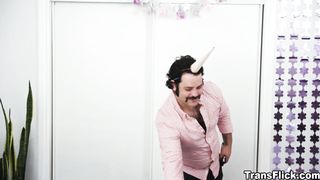 A cheeky makepou sesh for Michael  and Avery Lust